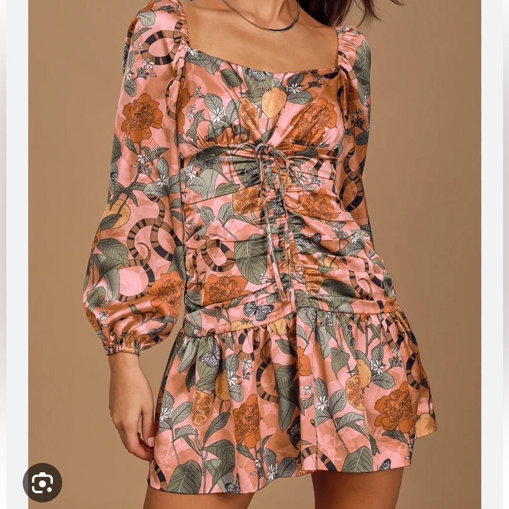 FINDERS KEEPERS Elisa pink multi print longer sleep ruched dress size medium